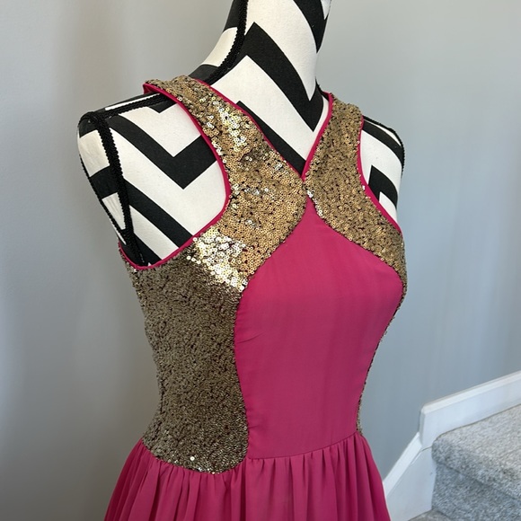 Sleeveless Pink with Gold Sequin Cocktail Dress - Picture 2 of 10